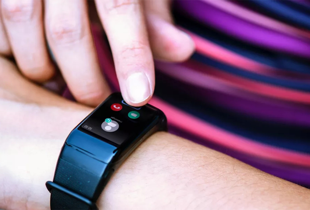 針對(duì)智能穿戴設(shè)備，佰維提供全面的微型化存儲(chǔ)解決方案